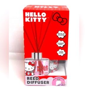 🎀{HELLO KITTY} Reed Diffuser!